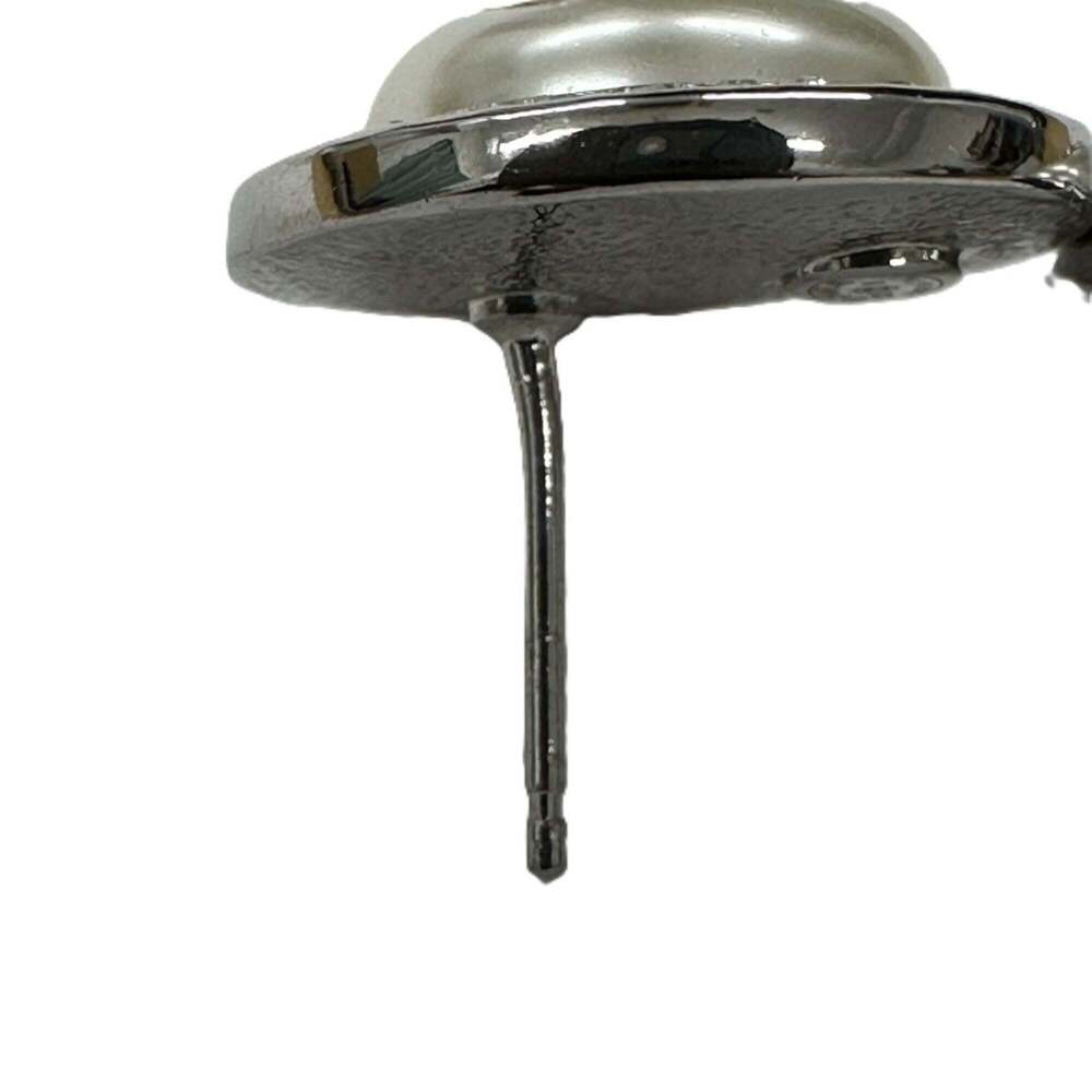 CHANEL White Pearl Logo Earrings - Picture 9 of 10